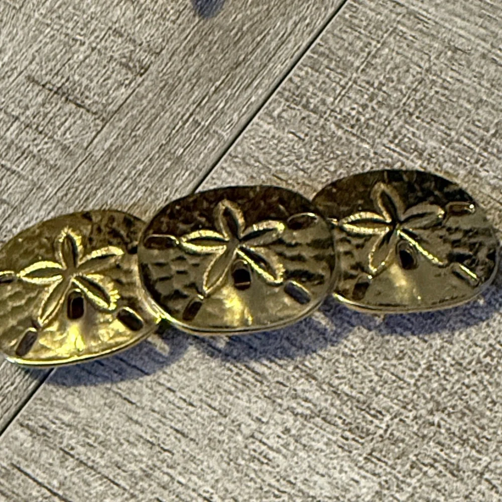 Gold Starfish and Sand Dollar Brooch Bundle